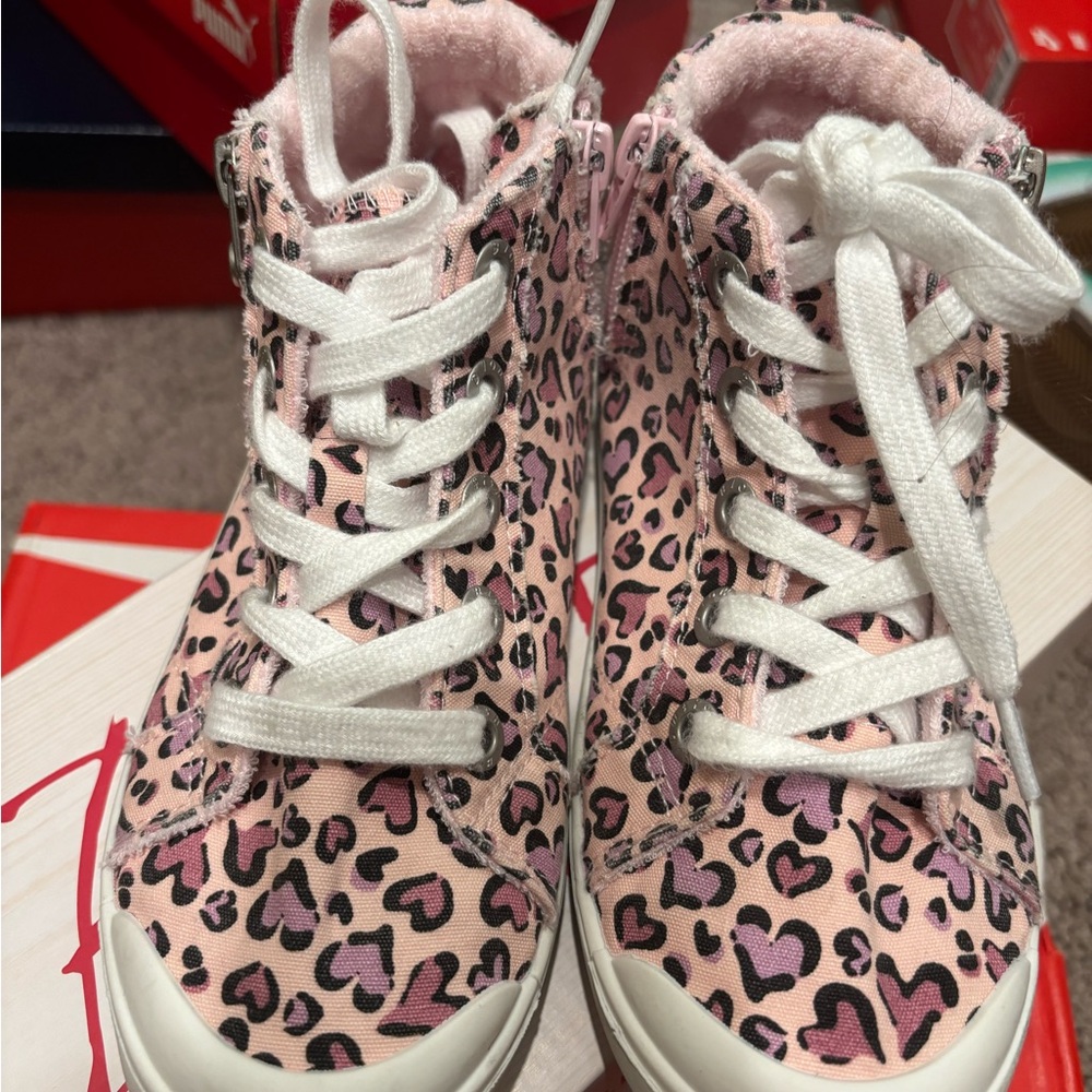 Kids Pink Heart Print Sneakers